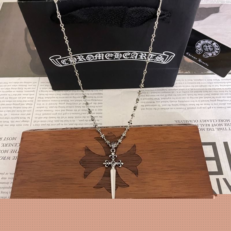 Ch**me He**ts necklaces